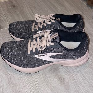 Brooks Womens Shoes